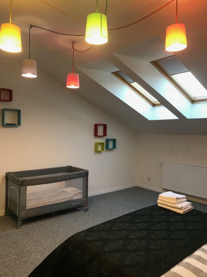 Klimatyczny Apartament Przy Bochenskim Rynku. Bochnia Bagian luar foto