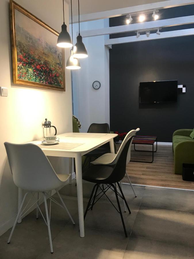Klimatyczny Apartament Przy Bochenskim Rynku. Bochnia Bagian luar foto